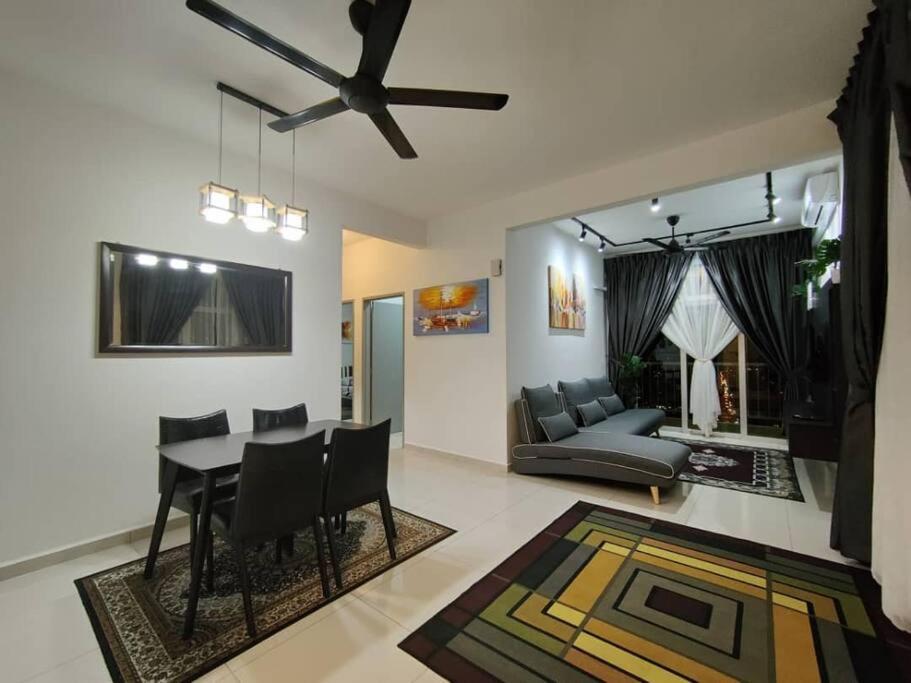 F&H Homestay,Ipoh Bagian luar foto